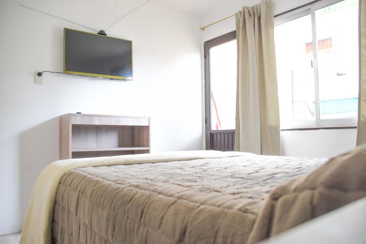 Apartamentos Quinta Seccion เมนโดซา ภายนอก รูปภาพ