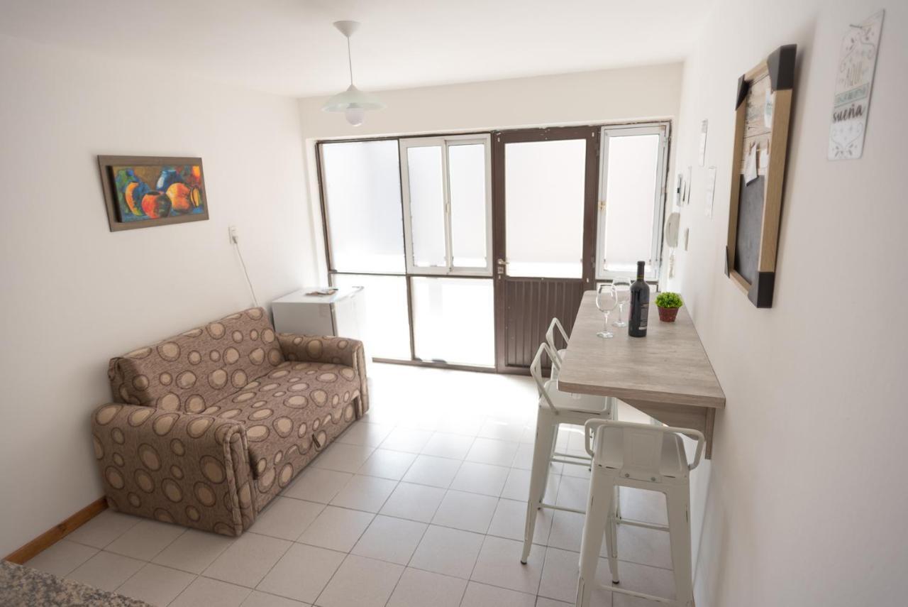 Apartamentos Quinta Seccion เมนโดซา ภายนอก รูปภาพ